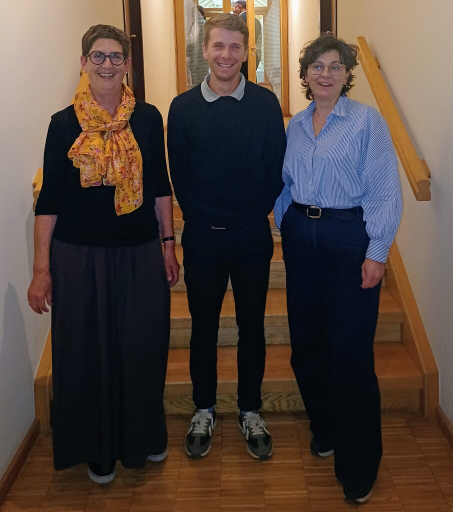 Die drei Gemeinderäte der Grünen Ellen Turek, Johann Kirchfeld und Christine Nieder stehen nebeneinander und blicken in die Kamera.
